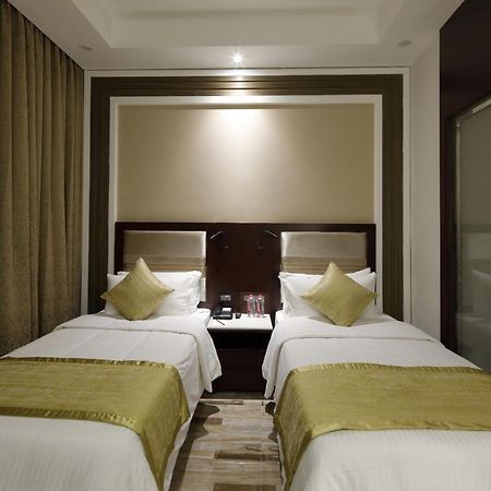 Regenta Inn Ranip Ahmedabad Eksteriør bilde