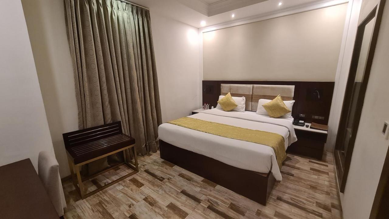 Regenta Inn Ranip Ahmedabad Eksteriør bilde