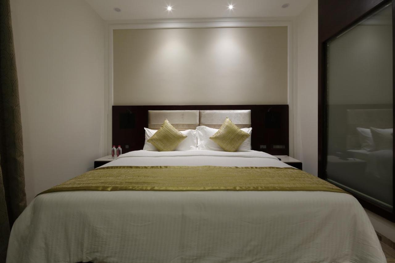 Regenta Inn Ranip Ahmedabad Eksteriør bilde