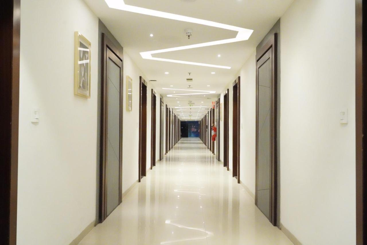 Regenta Inn Ranip Ahmedabad Eksteriør bilde