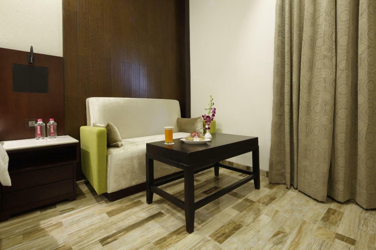 Regenta Inn Ranip Ahmedabad Eksteriør bilde