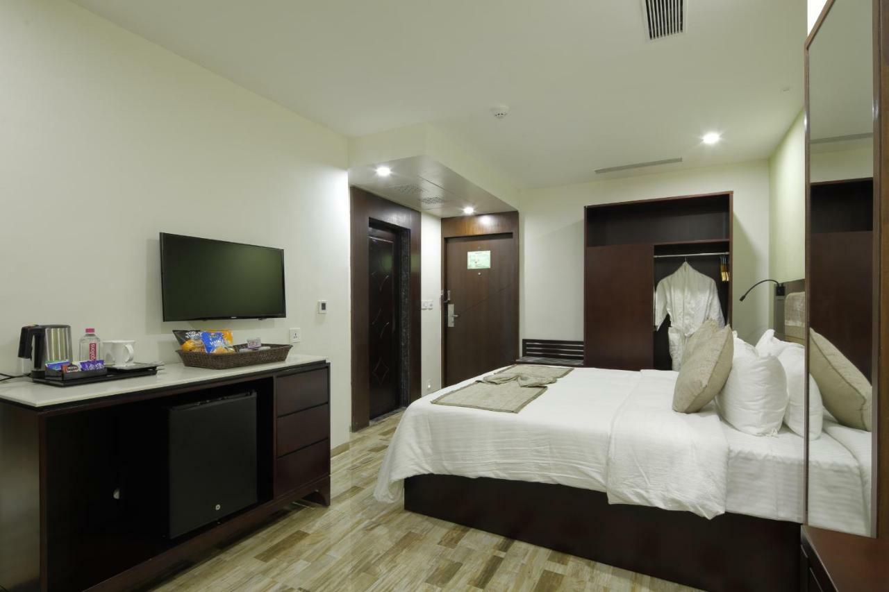Regenta Inn Ranip Ahmedabad Eksteriør bilde
