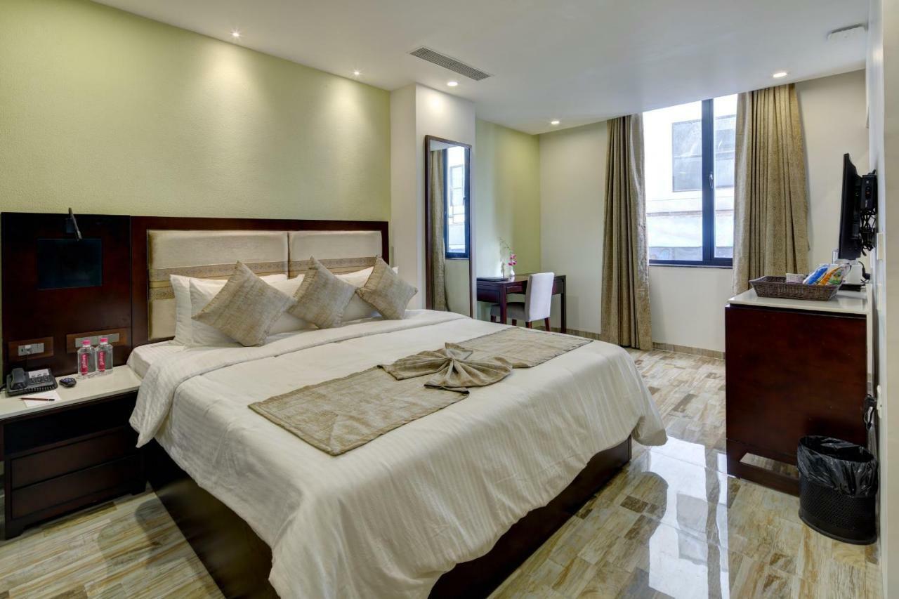 Regenta Inn Ranip Ahmedabad Eksteriør bilde